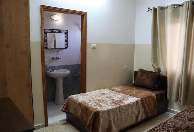 پانسیون Ycc Guesthouse