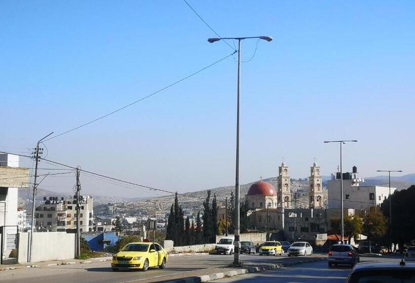 پانسیون Ycc Guesthouse