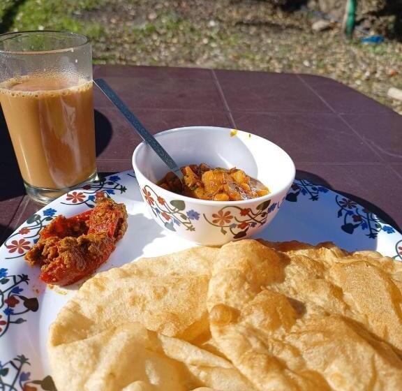 استراحتگاه Sairra   Hotel & Restaurant