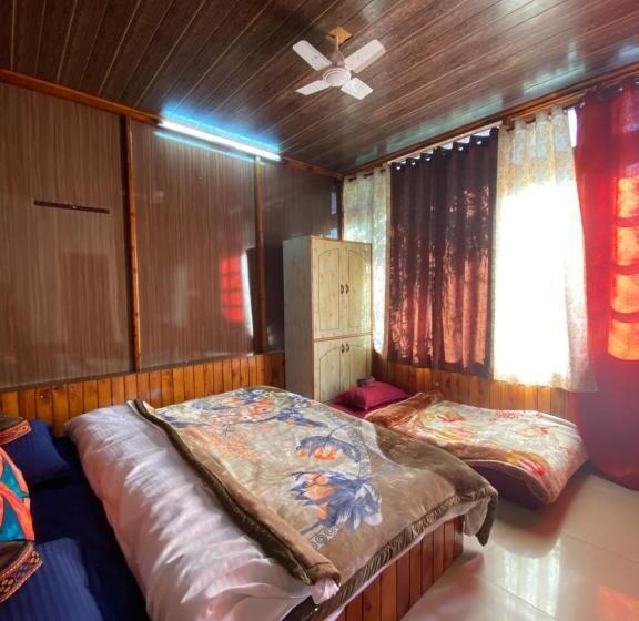 استراحتگاه Sairra   Hotel & Restaurant