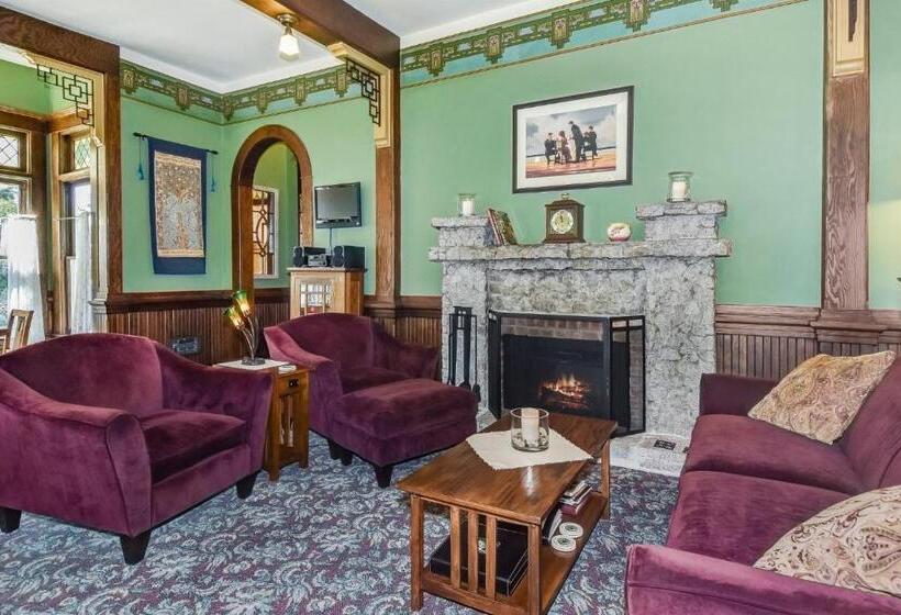 The Kirkhouse Bed And Breakfast