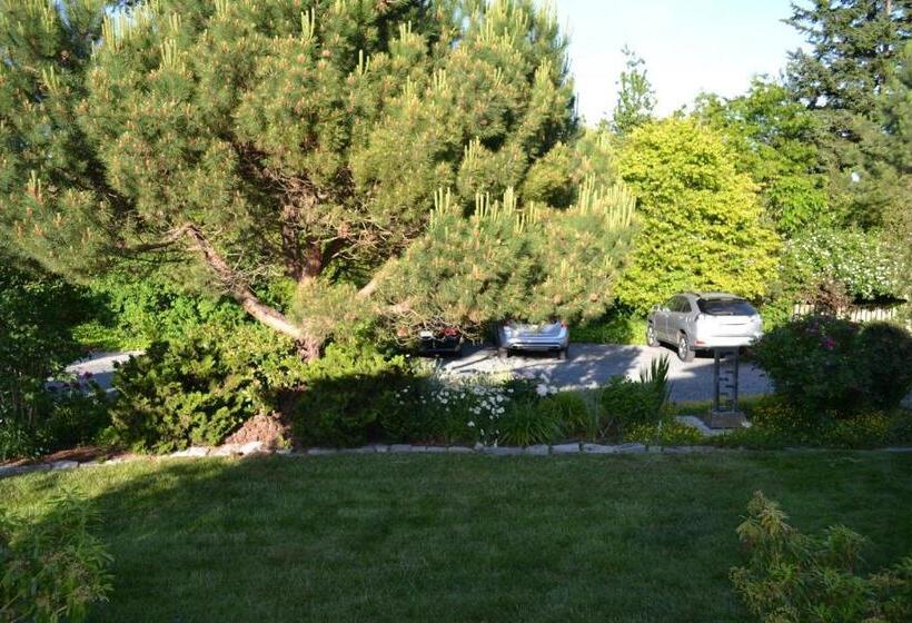 The Kirkhouse Bed And Breakfast