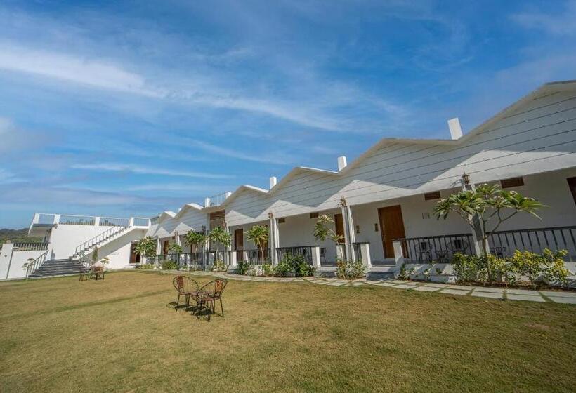 Yellow Tail By Puggles Resorts