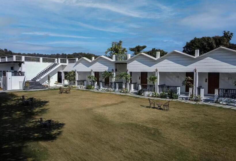 Yellow Tail By Puggles Resorts