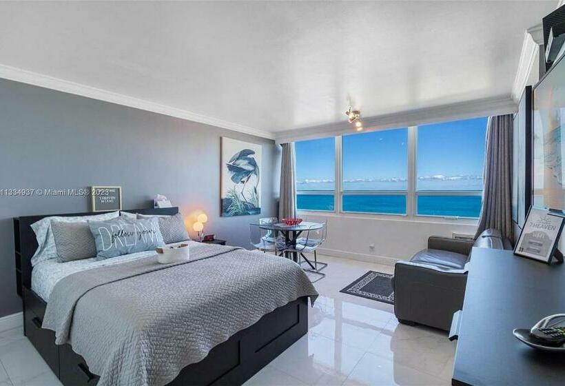 7th   Seven Heaven Miami   Stunning Ocean Front  Free Parking