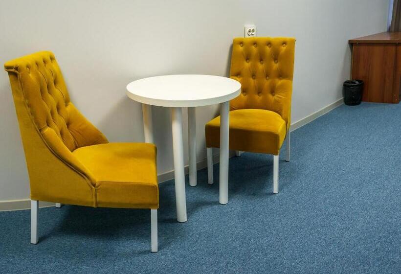 هاستل Eva At Home   Bishkek