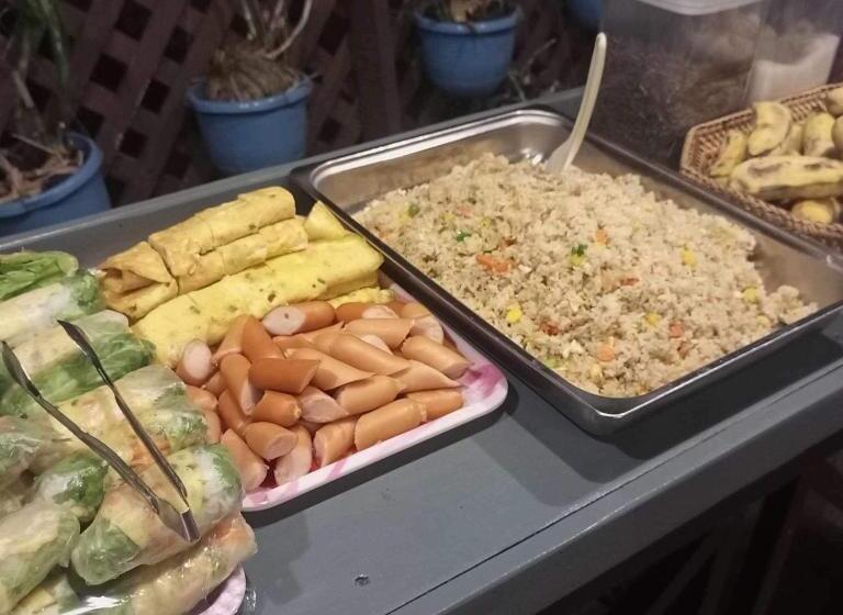 فندق صغير Funny Riverside Backpackers