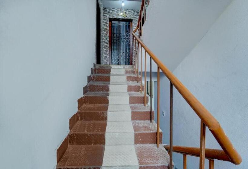 호스텔 Shri Hari Inn