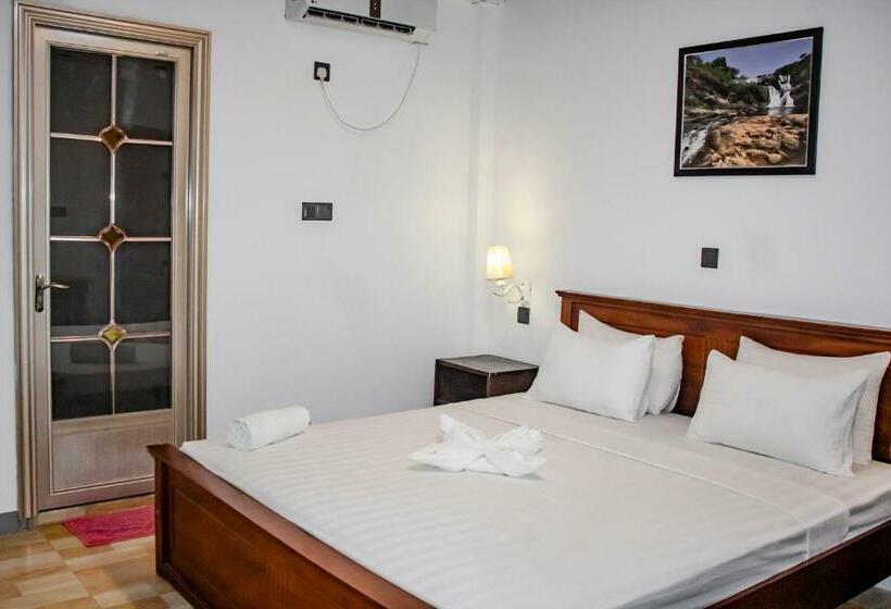 Общежитие Surf & Party Weligama