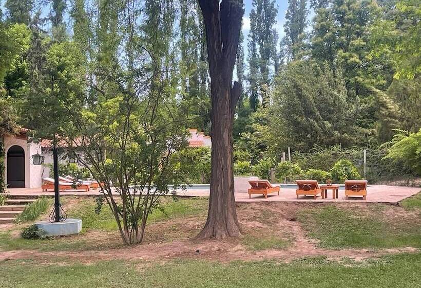 هاستل Terra Campo Posada