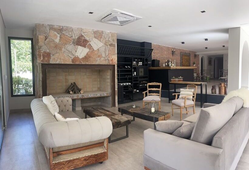 هاستل Terra Campo Posada