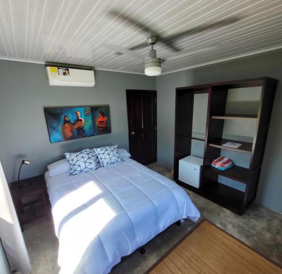 הוסטל The Inn At Punta Mala