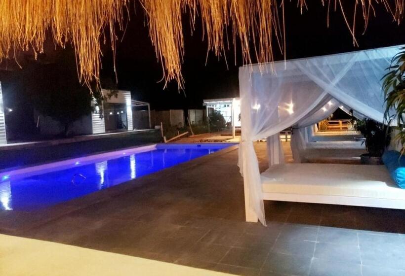 مبيت وإفطار Cabañas Aires Del Toro, Boutique & Bb  Curacavi