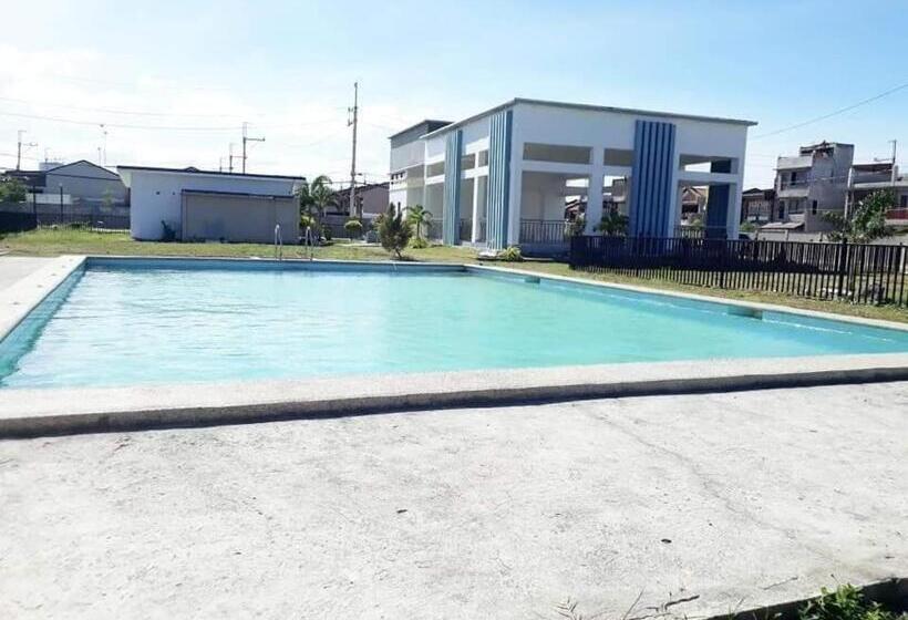 민박 Castle Place Condo Staycation Marilao