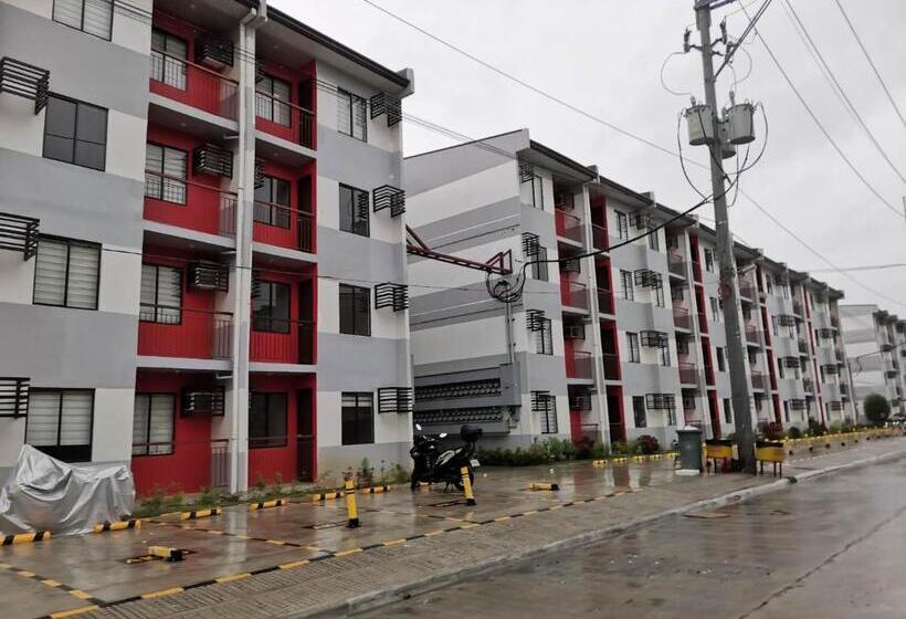 민박 Castle Place Condo Staycation Marilao