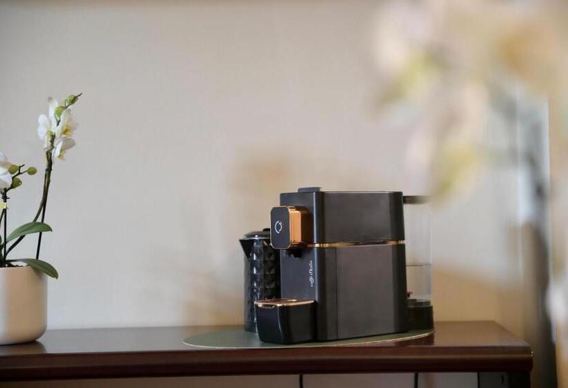 ベッドアンドブレックファースト Dimora Conte Cavour