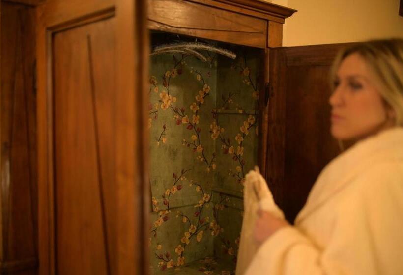 ベッドアンドブレックファースト Dimora Conte Cavour