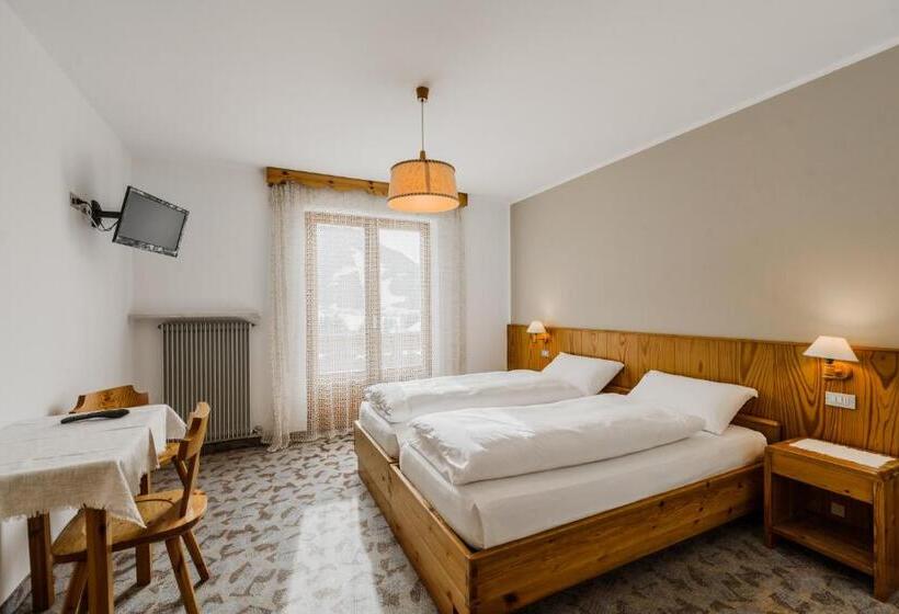 住宿加早餐  Garnì Rosengarten