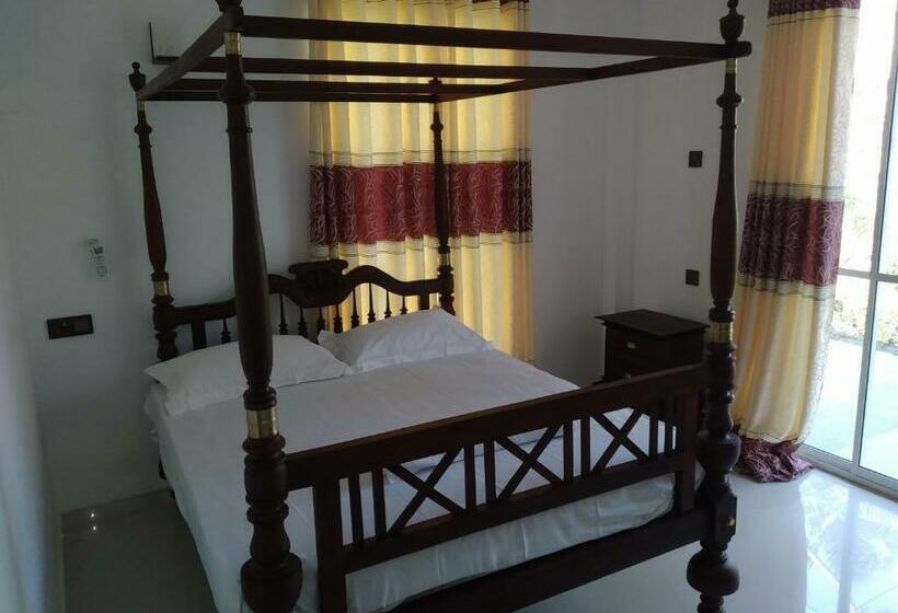 مبيت وإفطار Golden Vila