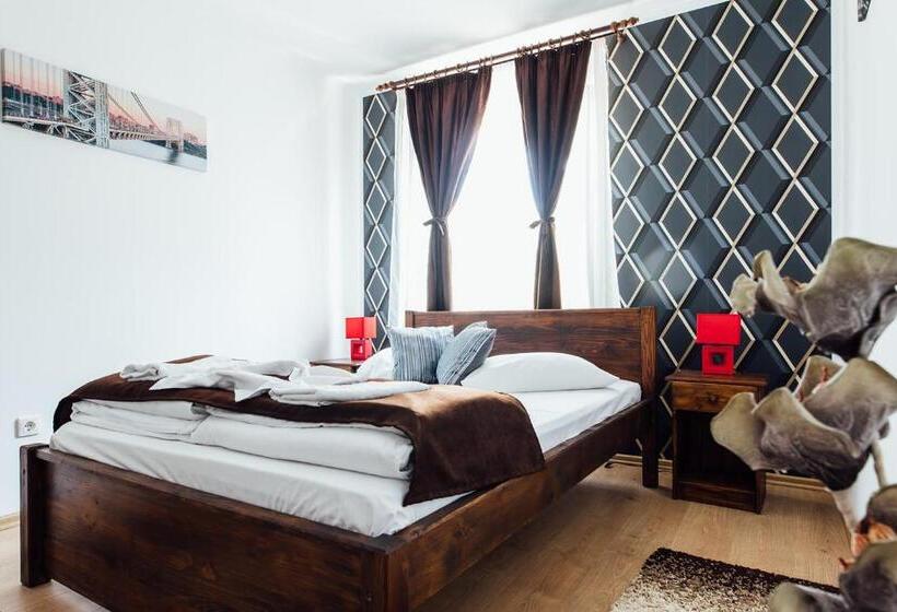 민박 Guesthouse Viktoria Pensiune