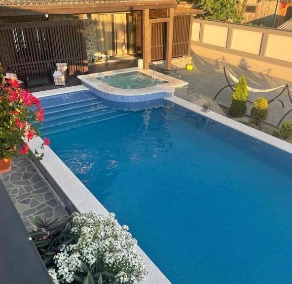 민박 Guesthouse Viktoria Pensiune