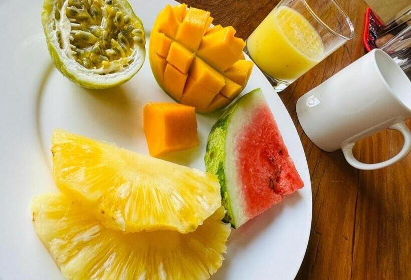 تختخواب و صبحانه Zuzanu House