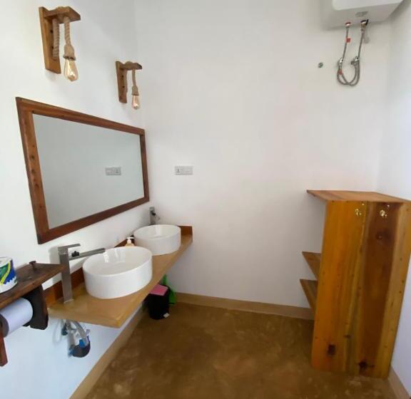 تختخواب و صبحانه Zuzanu House