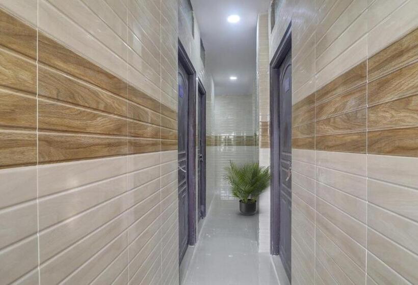 בית מלון כפרי O Ashoka Classic Near Gokul Chat