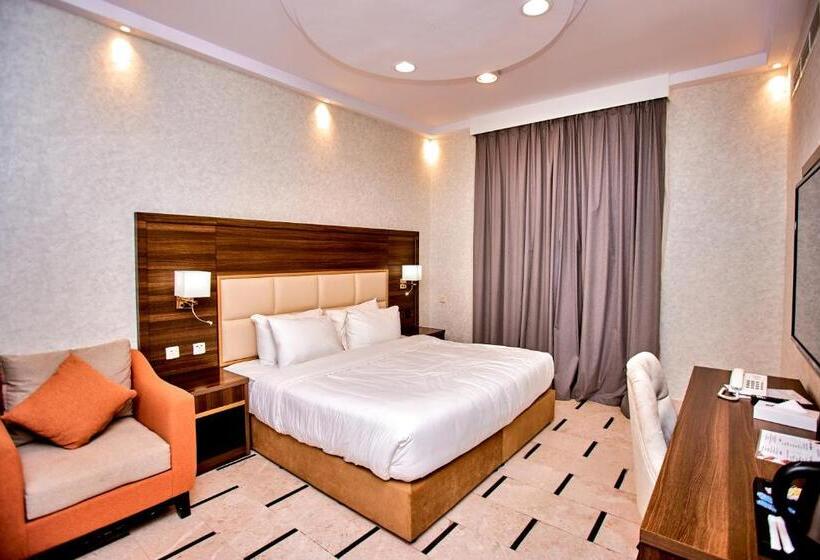 Horizon Hotel Suites