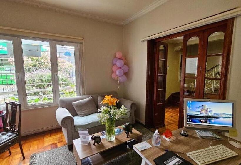 Hostal Casona Del Mar