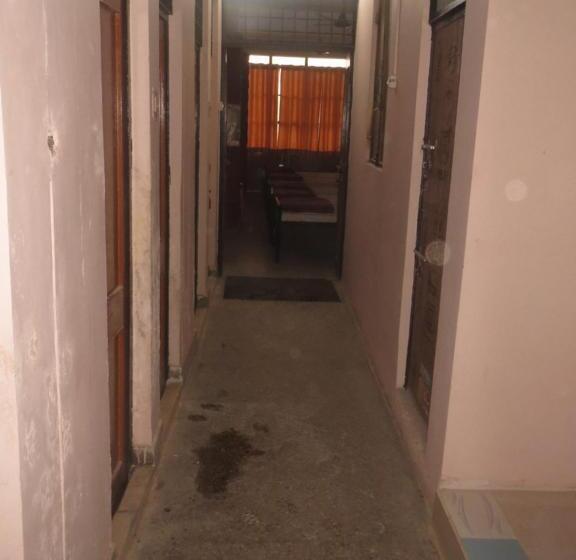 בית מלון כפרי Ankur Guest House, Prayagraj