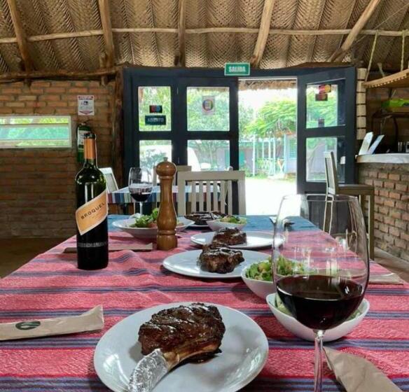 Hotel Brisas De Neguanje