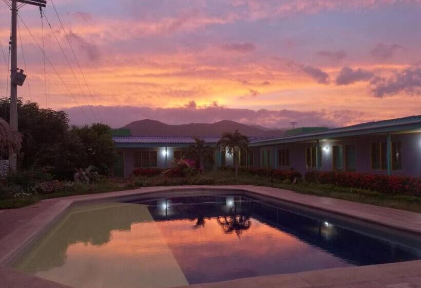 Hotel Brisas De Neguanje