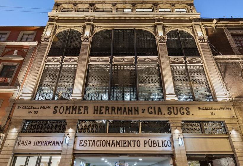 هتل Casa Herrmann Suites