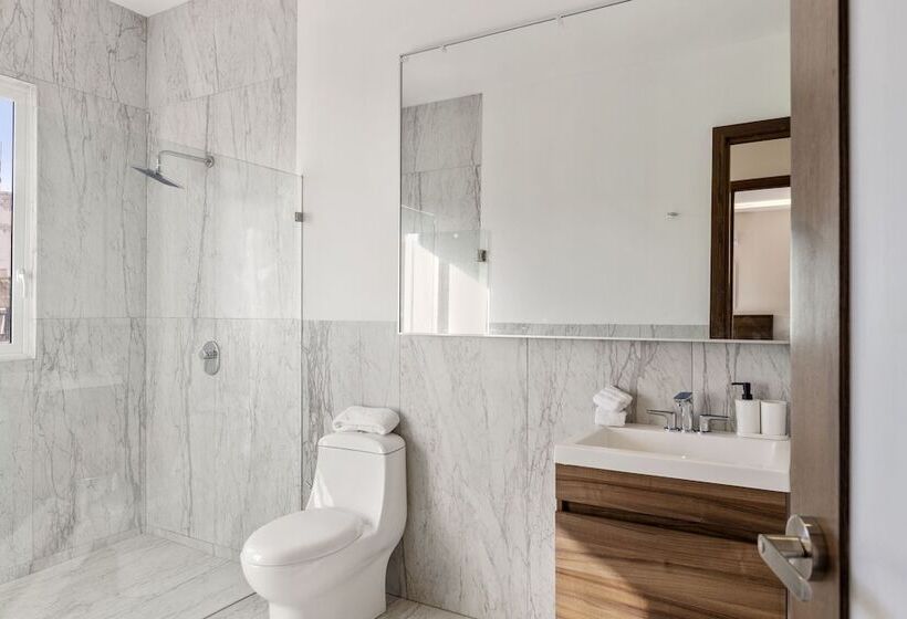 هتل Casa Herrmann Suites