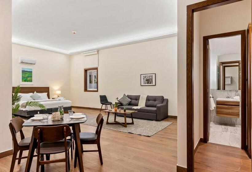 هتل Casa Herrmann Suites