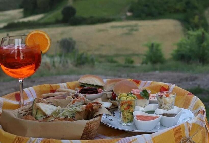 ホテル Cascina Angelina