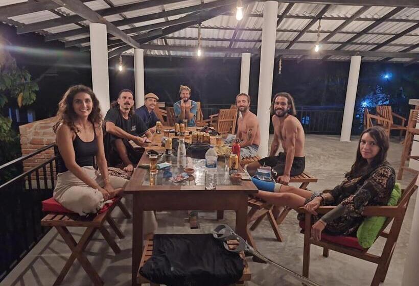 Отель Cozy Resort