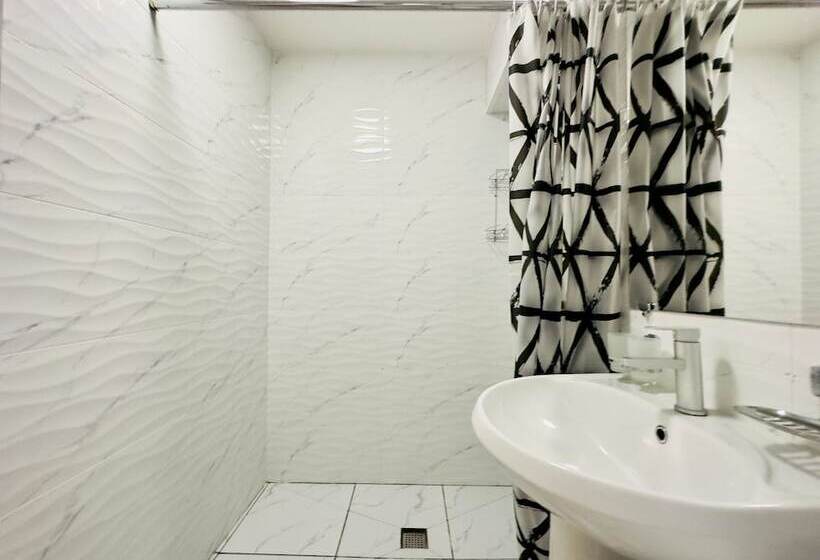 هتل کپسول Abs Guest House Osh