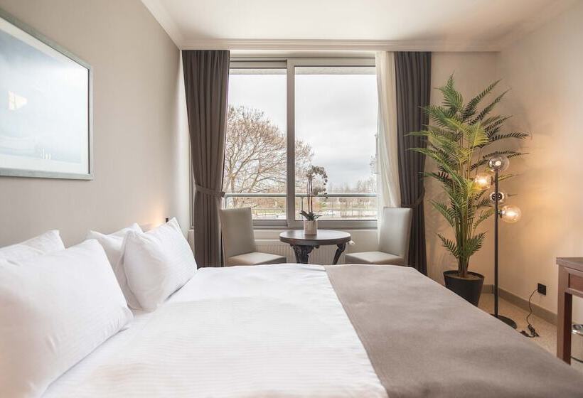 ホテル Destiny Marine