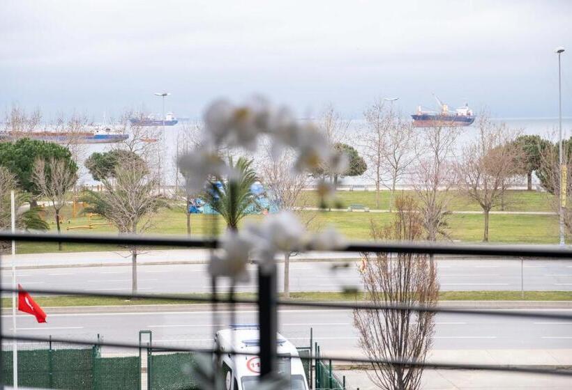 ホテル Destiny Marine