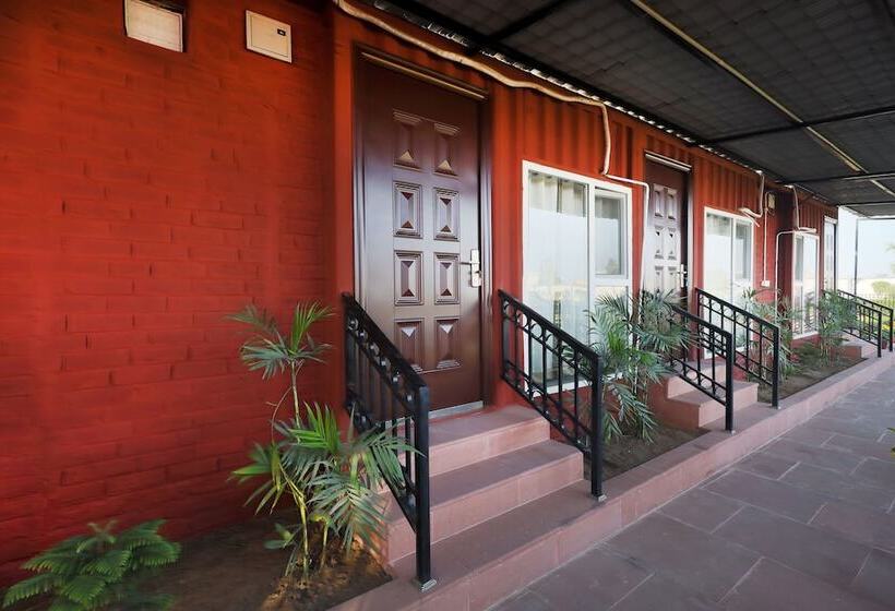 ホテル Innbox Farmstay   Rajpura Punjab