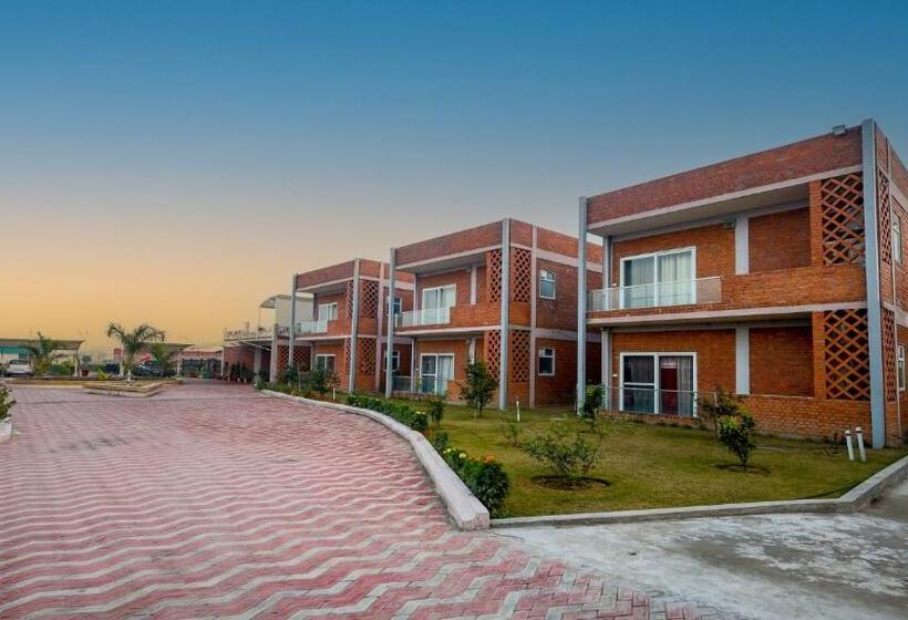 فندق Innbox Farmstay   Rajpura Punjab