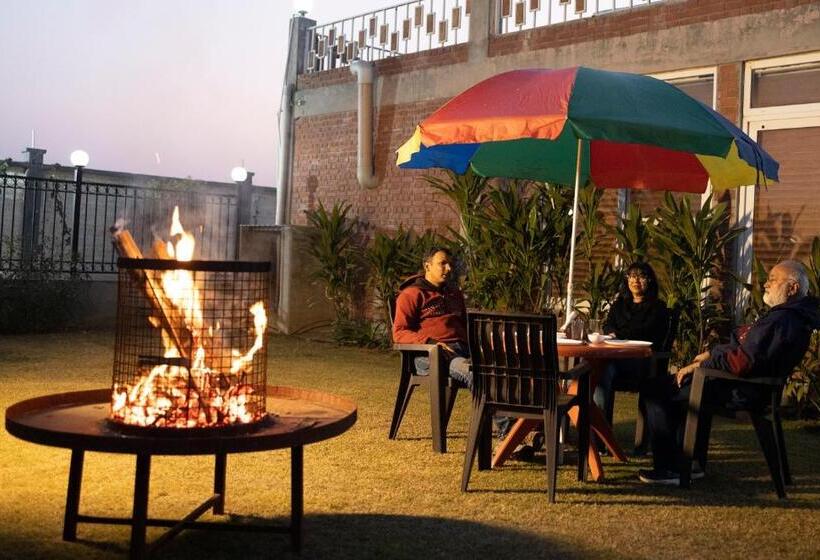 فندق Innbox Farmstay   Rajpura Punjab