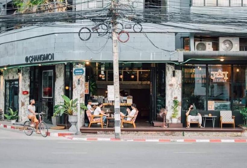 בית מלון כפרי Jai Bed And Cafe