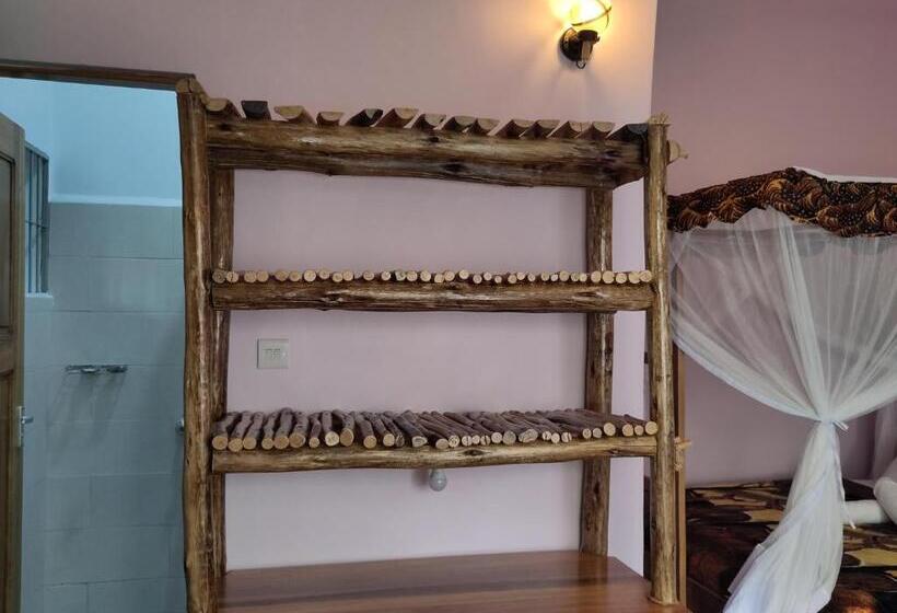 호텔 Kilimanjaro Scenic Lodge