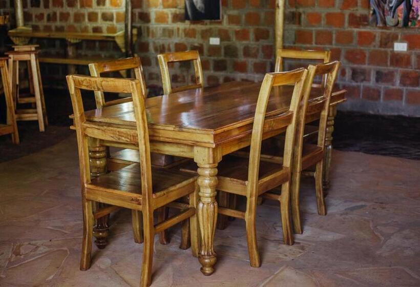 호텔 Kilimanjaro Scenic Lodge