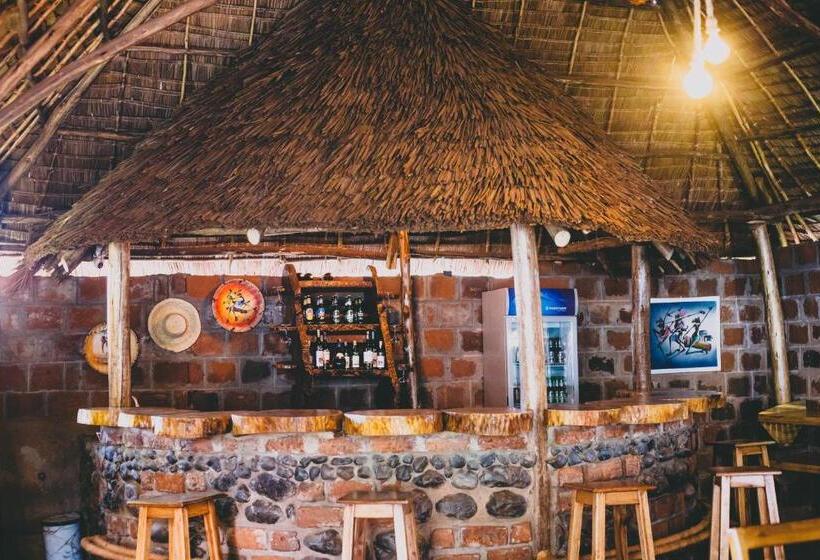 호텔 Kilimanjaro Scenic Lodge