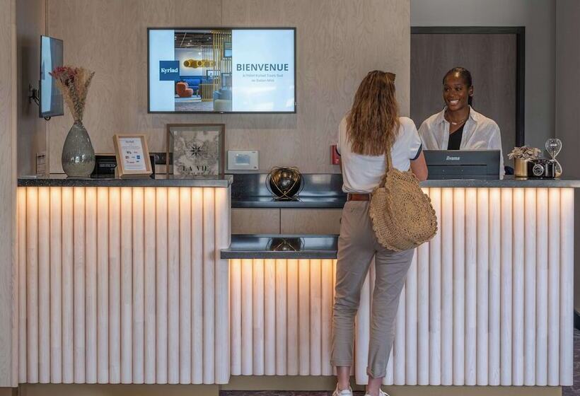 فندق Kyriad Tours Sud  Ballan Mire