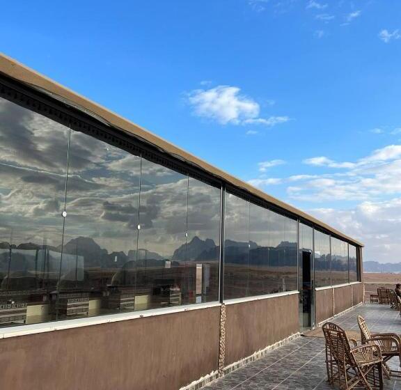 هتل Maestro Camp Wadi Rum